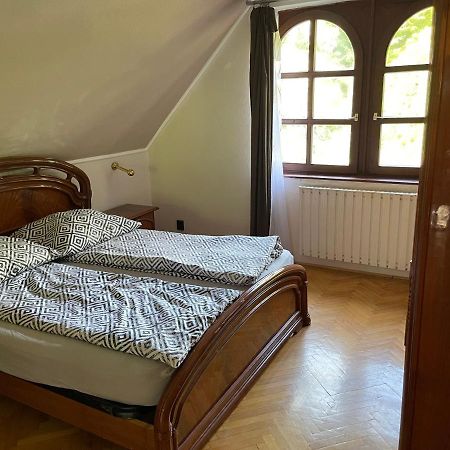 Отель Szimpla Vendeghaz Мишкольц Экстерьер фото