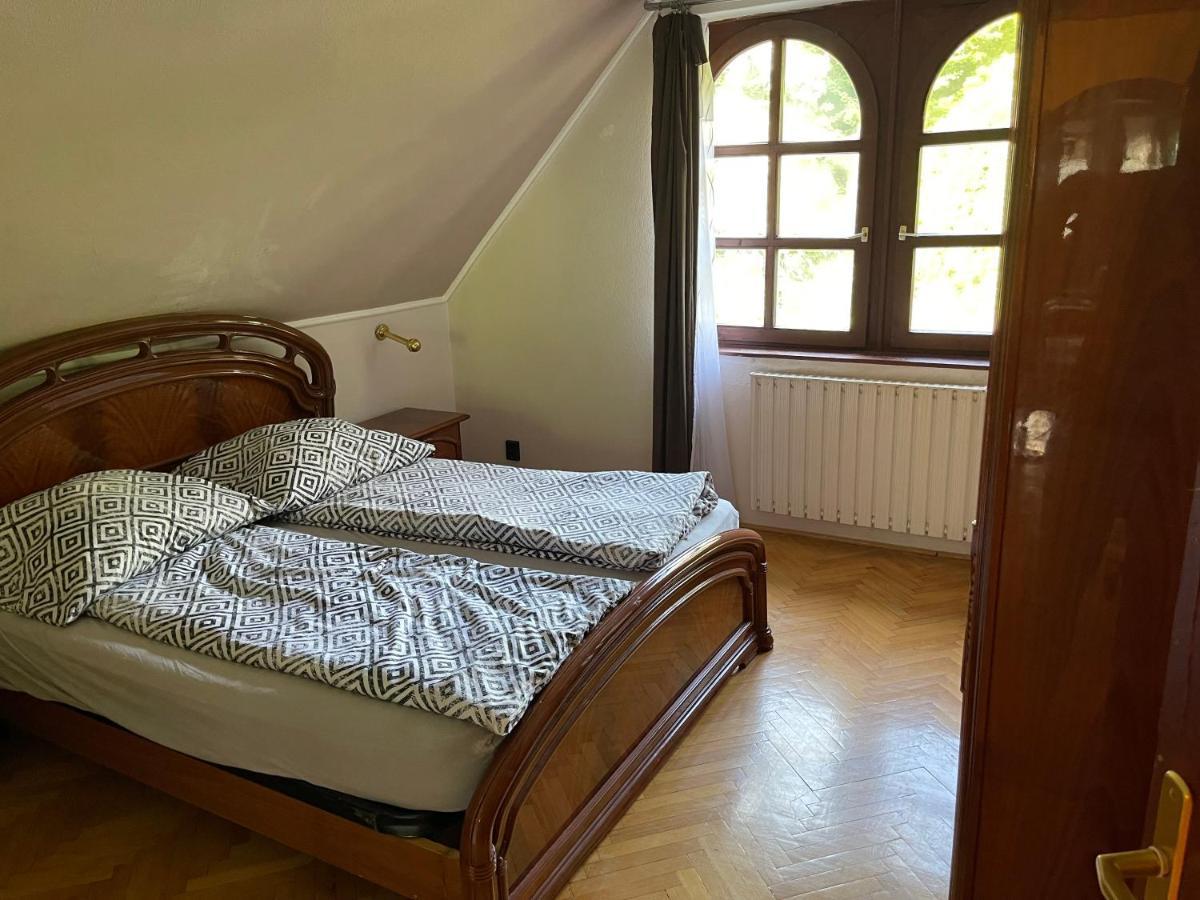 Отель Szimpla Vendeghaz Мишкольц Экстерьер фото