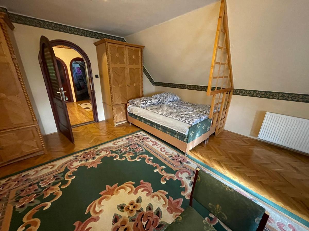 Отель Szimpla Vendeghaz Мишкольц Экстерьер фото